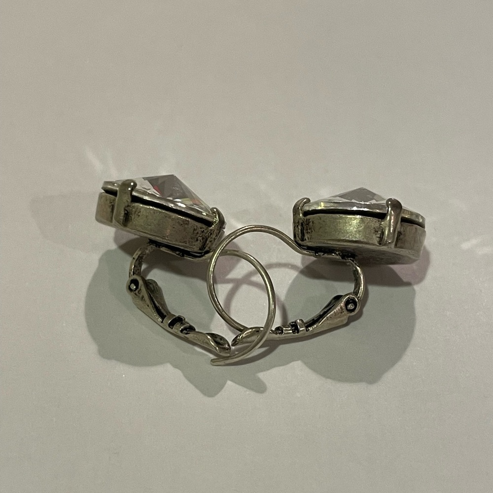 Drop earring - Picture 2 of 2